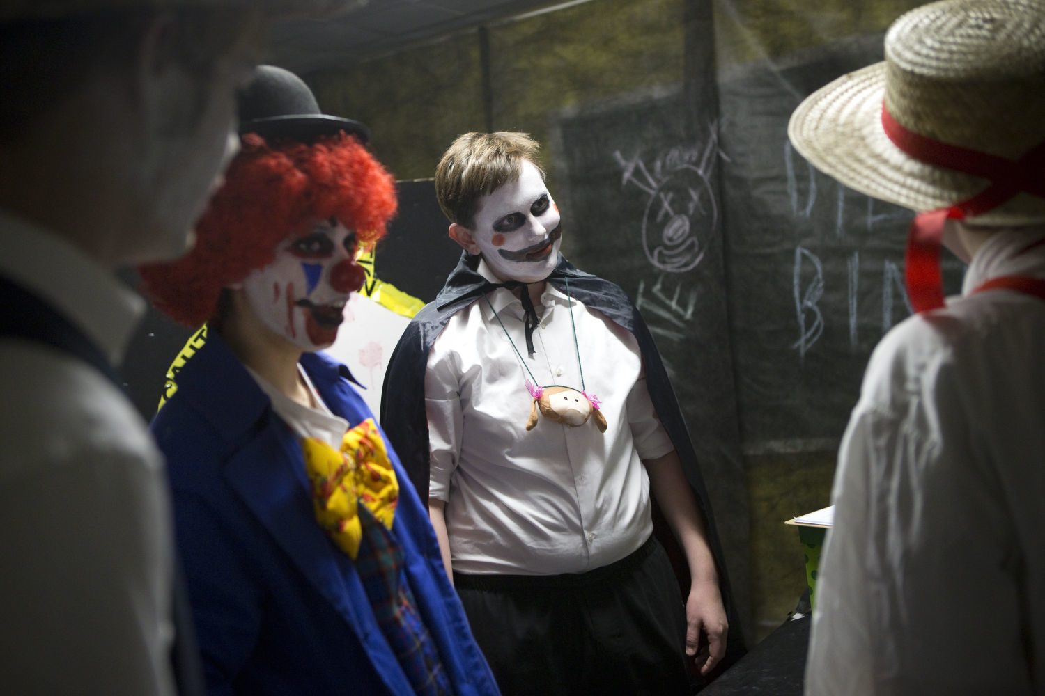 ey carnivalofhorrorsgallery 103115 p011